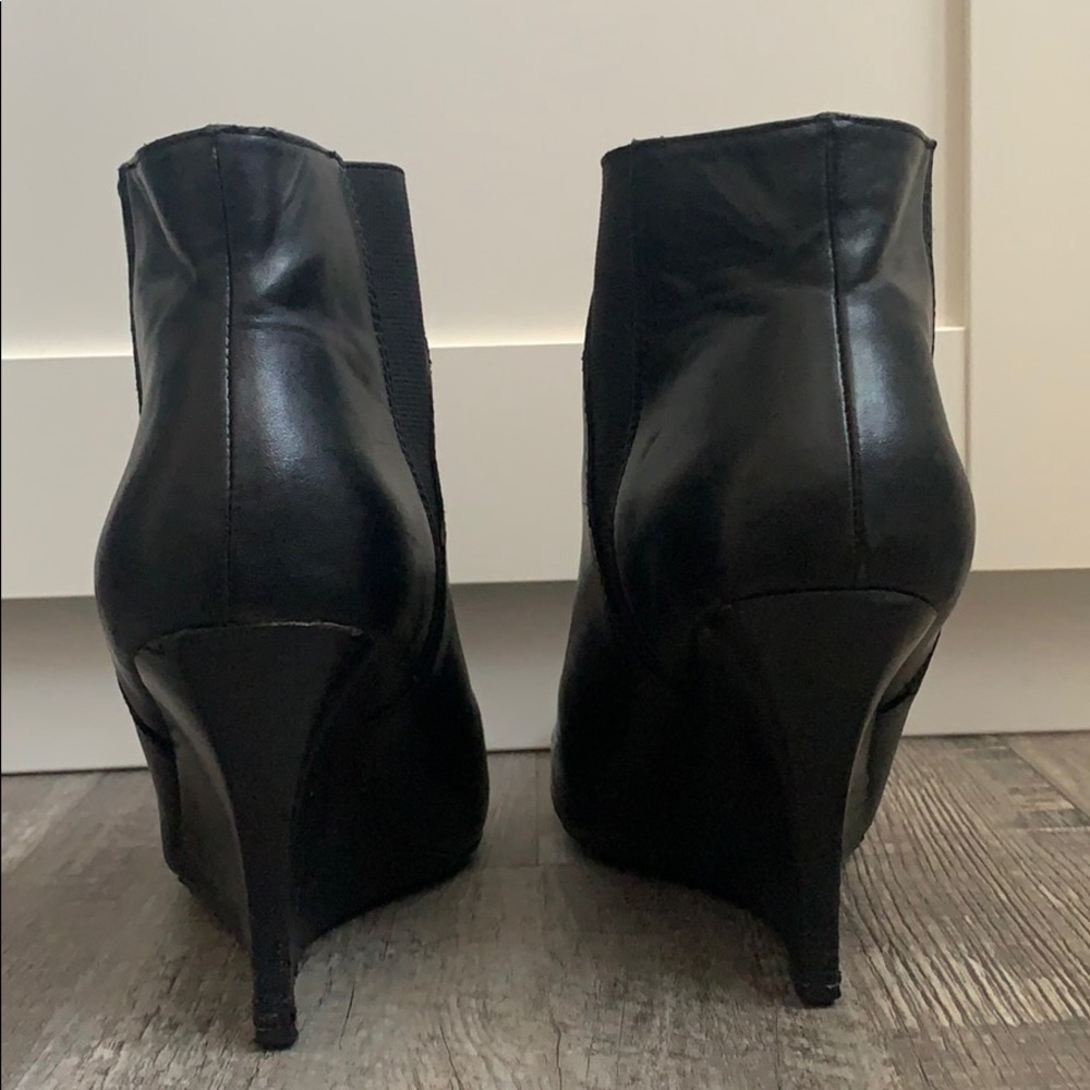 Thin Wedge Booties 🔥 - Picture 3 of 5